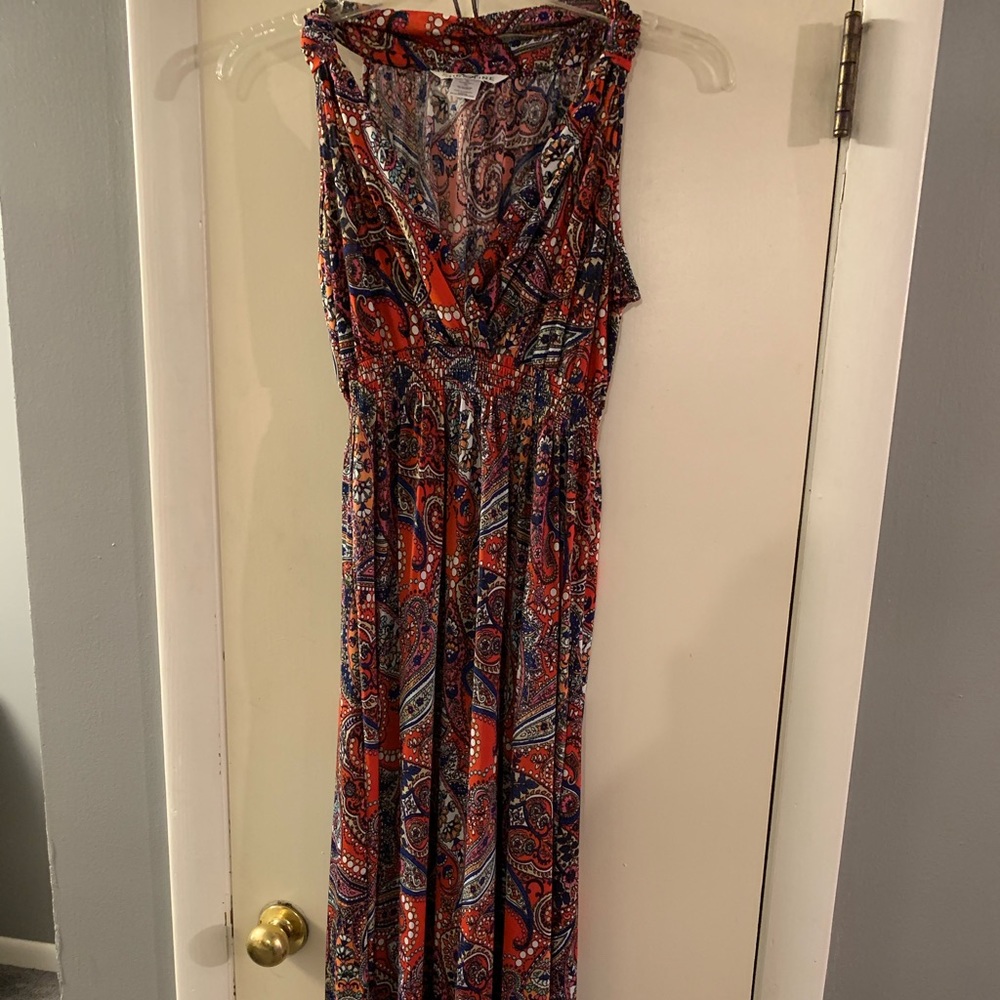 Sleeveless dress